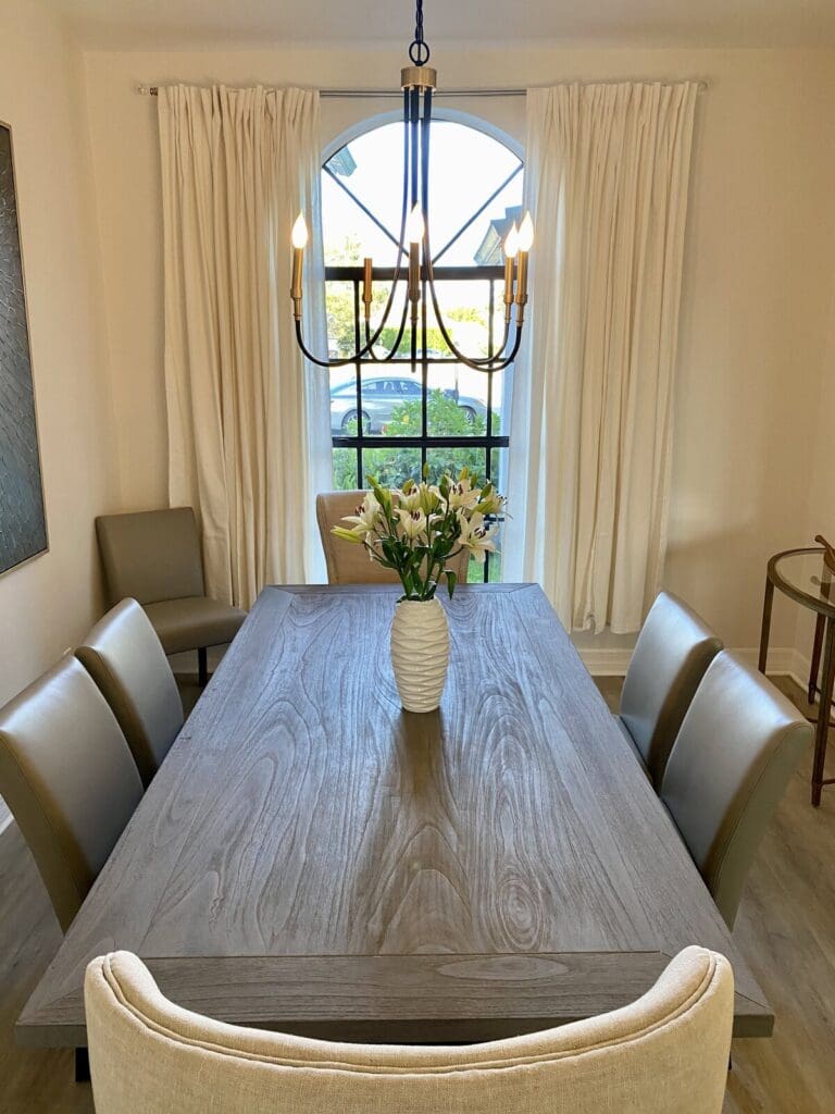 Seating arranged in the commanding position with a clear view of the doorway